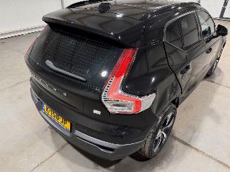 Volvo XC40 78kWh Recharge 300kW AWD R-Design picture 23