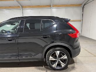 Volvo XC40 78kWh Recharge 300kW AWD R-Design picture 13