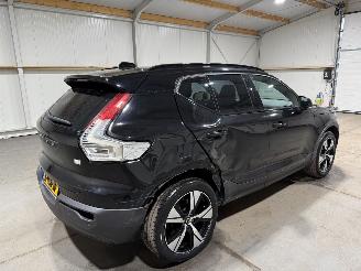 Volvo XC40 78kWh Recharge 300kW AWD R-Design picture 5