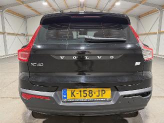 Volvo XC40 78kWh Recharge 300kW AWD R-Design picture 25