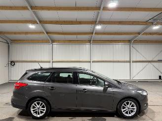 Avarii autoturisme Ford Focus 1.0 74kW Lease Edition 2017/10