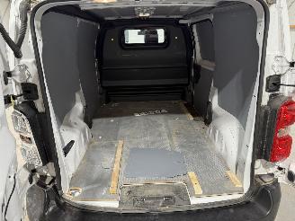 Peugeot Expert 1.5BlueHDI 75kW 100s&s L2 picture 38