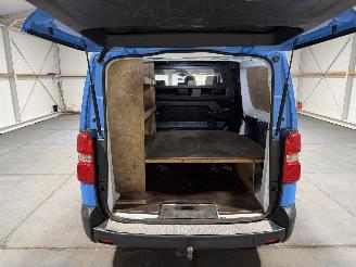 Toyota Proace 2.0D4 106kW DC Cool Long picture 36
