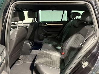 Volkswagen Passat 1.6TDI 88kW Automaat Highline Business R picture 22