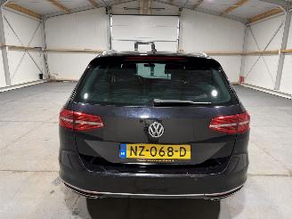 Volkswagen Passat 1.6TDI 88kW Automaat Highline Business R picture 7