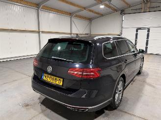 Volkswagen Passat 1.6TDI 88kW Automaat Highline Business R picture 6