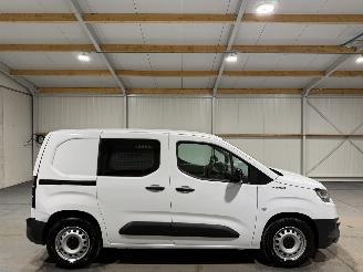 krockskadad bil bedrijf Toyota Proace City Electric 50kWh 100kW Automaat Camera 2024/7