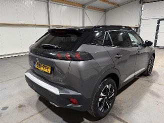 Peugeot 2008 1.2 PureTech 96kW Automaat GT picture 6