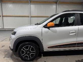 Dacia Spring 27kWh Comfort Plus 33kW Orange PACK Camera Navi picture 13