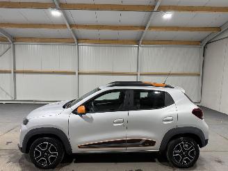 Dacia Spring 27kWh Comfort Plus 33kW Orange PACK Camera Navi picture 8