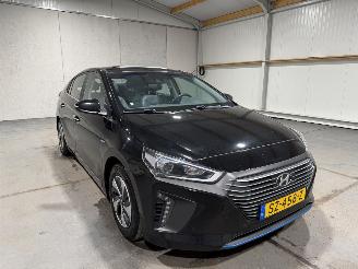Hyundai Ioniq 1.6GDi 77kW Automaat Schuifkantel Premium picture 3