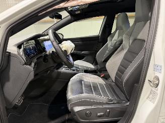 Volkswagen Golf GTE 1.4eHybrid 110kW Automaat Pano picture 36