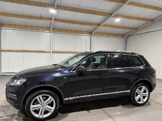 Volkswagen Touareg 4.2TDI V8 250kW Automaat R-Line Pano Clima Memory picture 9