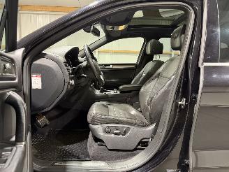 Volkswagen Touareg 4.2TDI V8 250kW Automaat R-Line Pano Clima Memory picture 17