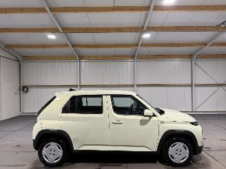 skadebil auto Hyundai Inster E-Motion 42kWh 71kW Automaat 2025/3
