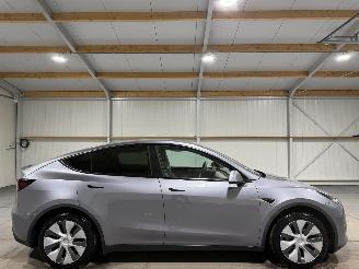 skadebil auto Tesla Model Y 58kWh 175kW RWD Panoramadak 2023/12