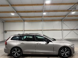 skadebil auto Volvo V-60 2.0T5 184kW Automaat  R-Design 2019/1