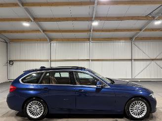 krockskadad bil auto BMW 3-serie 320i 135kW Automaat Luxury Edition Panoramadak 2019/3
