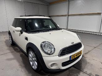Mini Mini 1.6 72kW Pano Airco One Chili picture 3