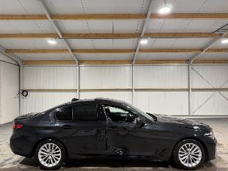 krockskadad bil auto BMW 5-serie 530d 3.0 210kW Automaat X-Drive High Executive Schuifkantel 2023/5
