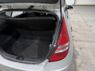 Hyundai I-30 1.4i 80kW i-Drive Drive Cool picture 28