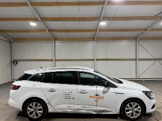 Damaged car Renault Mégane 1.3 TCE 85kW Airco Limited 2020/2
