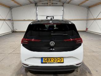Volkswagen ID.3 59kWh 150kW Pro Business picture 7