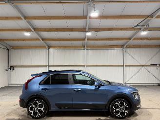 Vaurioauto  passenger cars Kia Niro 1.6GDI 77kW Hybrid Schuifkantel ExecutiveLine 2025/5