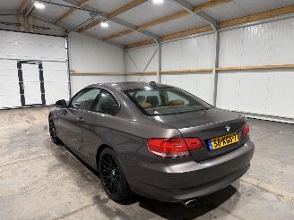 BMW 3-serie 320i 125kW Airco Executive picture 12