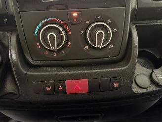 Peugeot Boxer 2.2BlueHDI 103kW L3H2 Premium picture 40