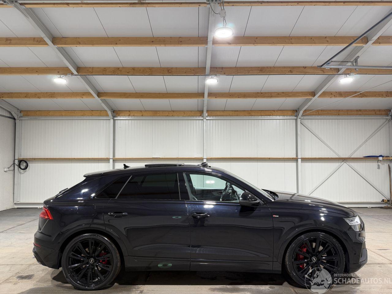 Audi Q8 60 3.0TFSIe 250kW Quattro Competition Pano Luchtvering