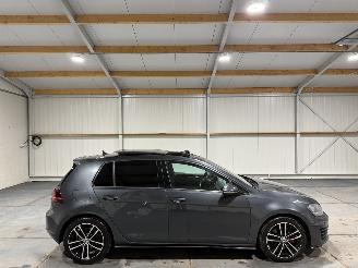 Unfallwagen Volkswagen Golf 2.0TDI GTD 135kW Automaat Pano 2016/9