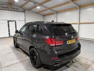 BMW X5 X-DRIVE50I 330kW Automaat Luchtvering Pano High Executive picture 12