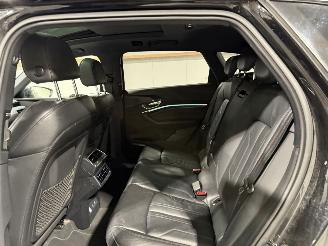 Audi E-tron 55 95kWh 300kW Quattro Advanced Luchtvering Pano picture 37