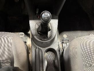 Volkswagen Caddy 1.6TDI 55kW Airco picture 32