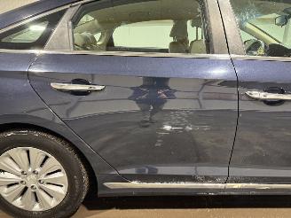 Hyundai Sonata HYBRID 115kW Automaat SE picture 16