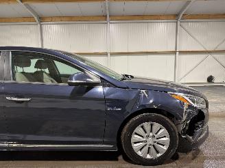 Hyundai Sonata HYBRID 115kW Automaat SE picture 18