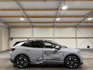 Damaged car Volkswagen ID.4 77kWh 150kW First MAX 2021/8