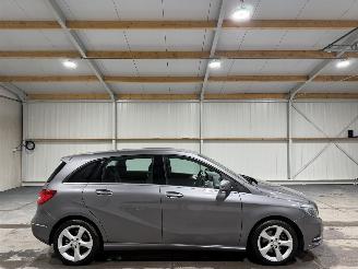 krockskadad bil auto Mercedes B-klasse 180 90kW Ambition 2014/4