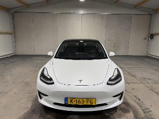 Tesla Model 3 60kWh Standard 175kW RWD Plus picture 3