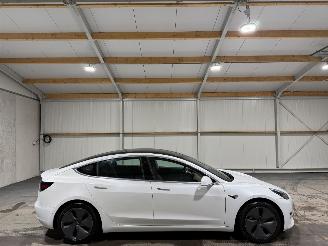 krockskadad bil auto Tesla Model 3 60kWh Standard 175kW RWD Plus 2020/12