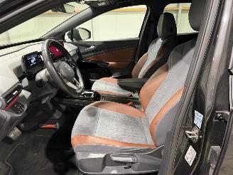 Volkswagen ID.4 77kWh 150kW Business picture 33