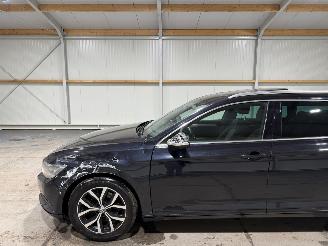 Volkswagen Passat 1.6TDI 88kW Automaat Pano Business Edition picture 13