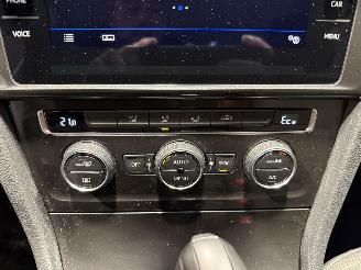 Volkswagen Golf 36kWh 100kW Automaat E-Edition picture 24