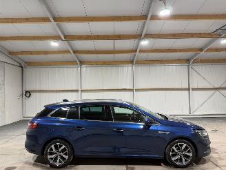 Damaged car Renault Mégane 1.2TCE 96kW Automaat BOSE 2018/6