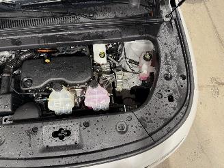 Leapmotor C10 28.4kWh REEV 63kW Hybrid 1.5 Design picture 30