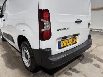 Fiat Doblo 1.2Turbo 81kW Camera picture 35