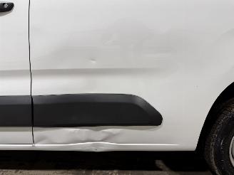 Fiat Doblo 1.2Turbo 81kW Camera picture 34