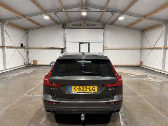 Volvo V-60 Cross Country 2.0B5 184kW Automaat AWD Pro picture 7