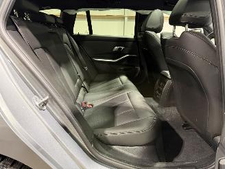 BMW 3-serie 330e 135kW Automaat Pano picture 42